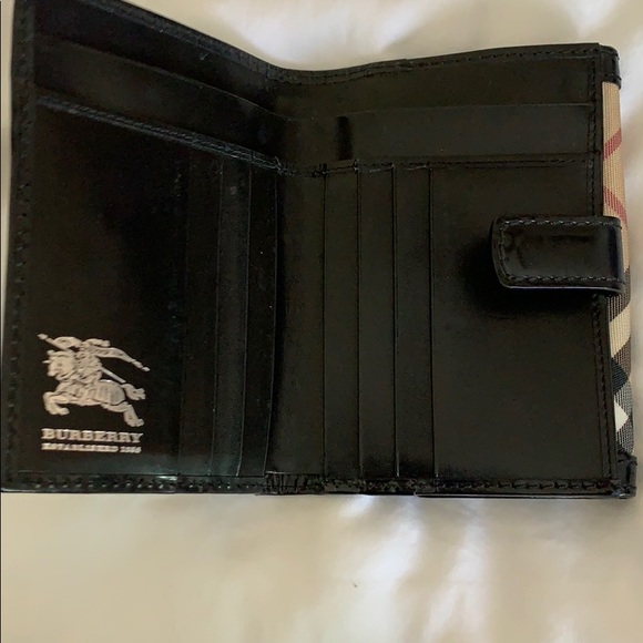 Burberry Wallet - Picture 3 of 4